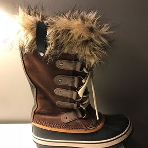 Sorel Joan of Arctic Boots